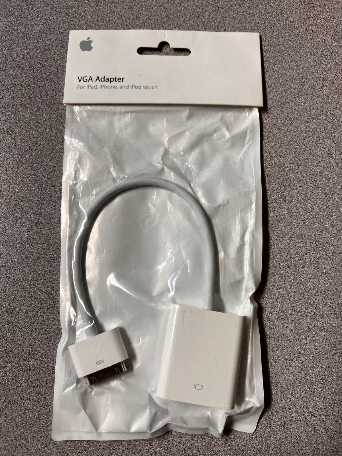 Genuine Apple VGA Adapter for iPad, iPhone and iPod Touch (30-pin to VGA)
