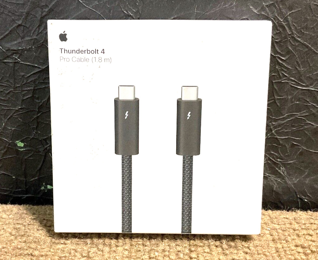Apple Thunderbolt4 Pro Cable 1.8 meter Black MN713AM/A ✅❤️️ New Open Box
