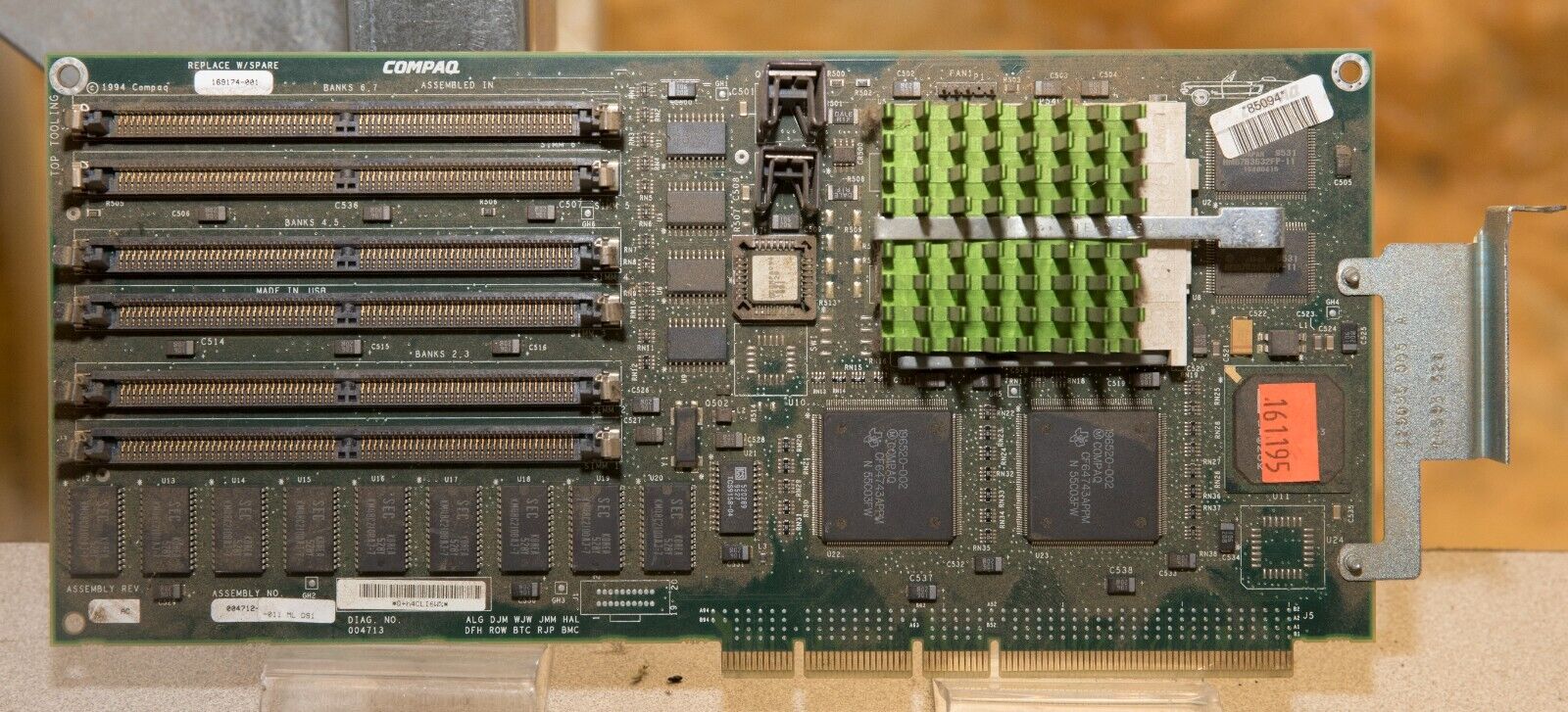 Vintage Compaq Proliant 1500 Pentium 100MHz processor memory board ISA201