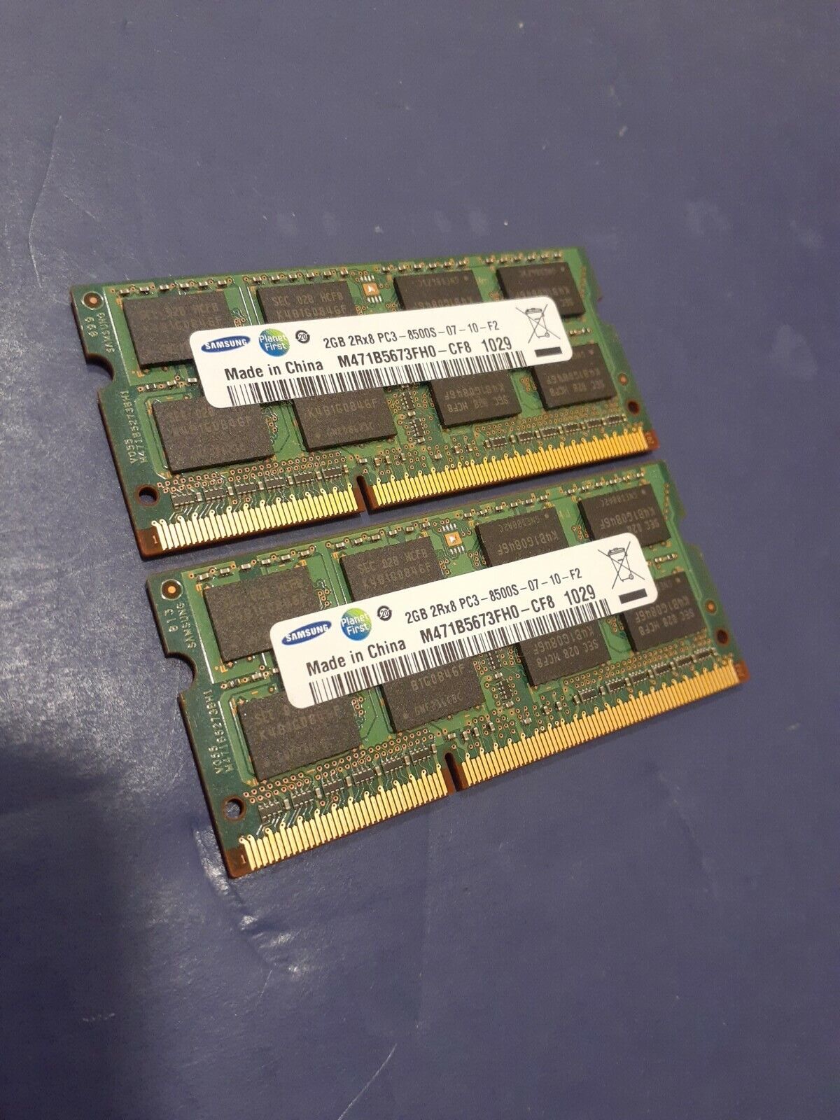 OEM Samsung 4GB (2X2GB) 2Rx8 PC3-8500S-07-10 -F2 DDR3 Laptop Memory