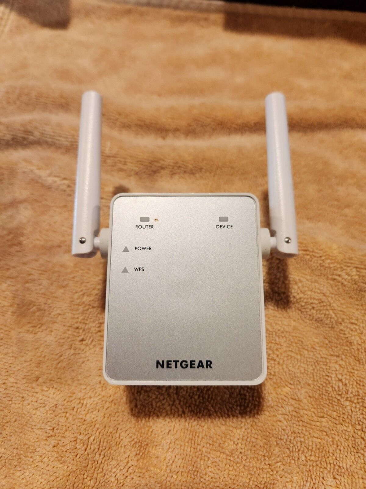 NETGEAR WiFi Range Extender AC750 EX3700, White