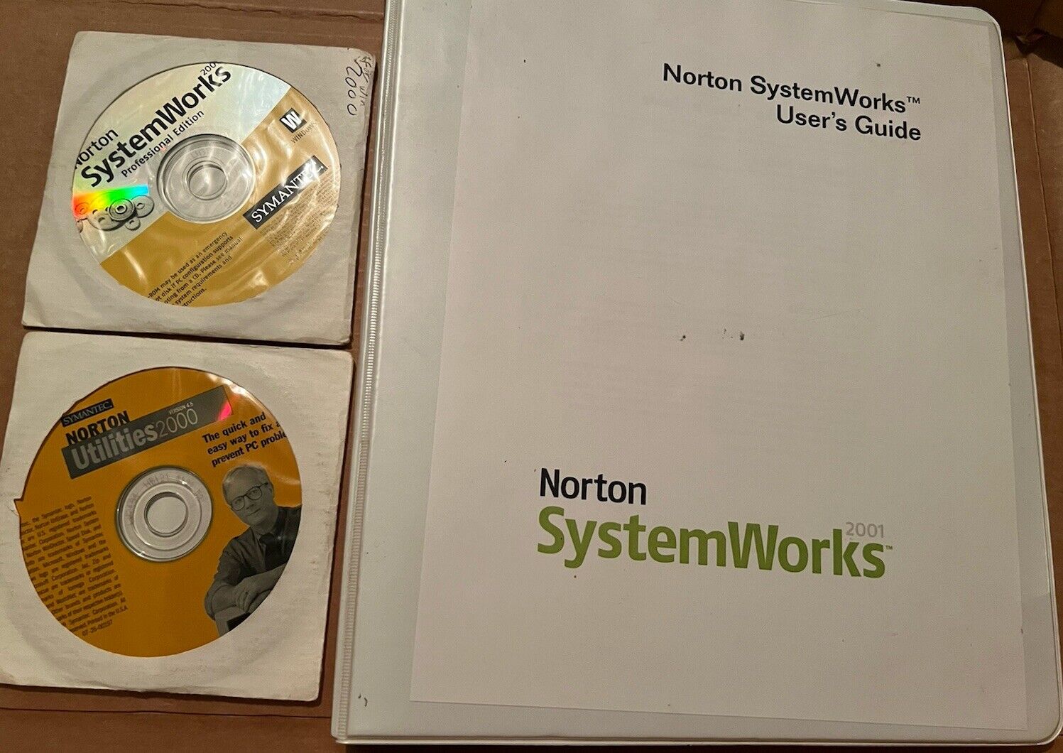 Norton System Works 2001 w/ Users Guide and Norton Utilities 2000 (version 4.5)
