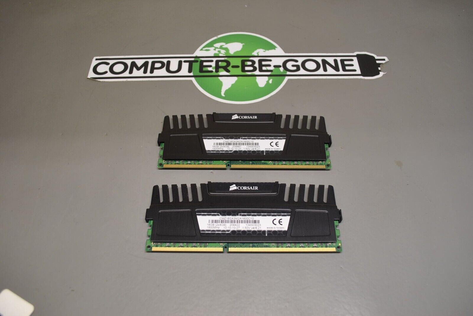 Corsair 16GB (2X8GB) DDR3 PC3-12800 1600 NON ECC CMZ16GX3M2A1600C10 