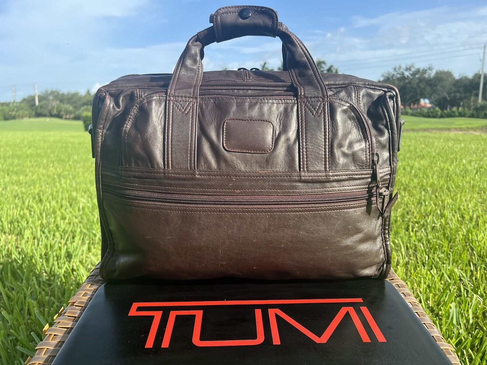 Tumi Alpha Vintage Brown Leather Padded Briefcase Laptop Bag 1970’s Columbian