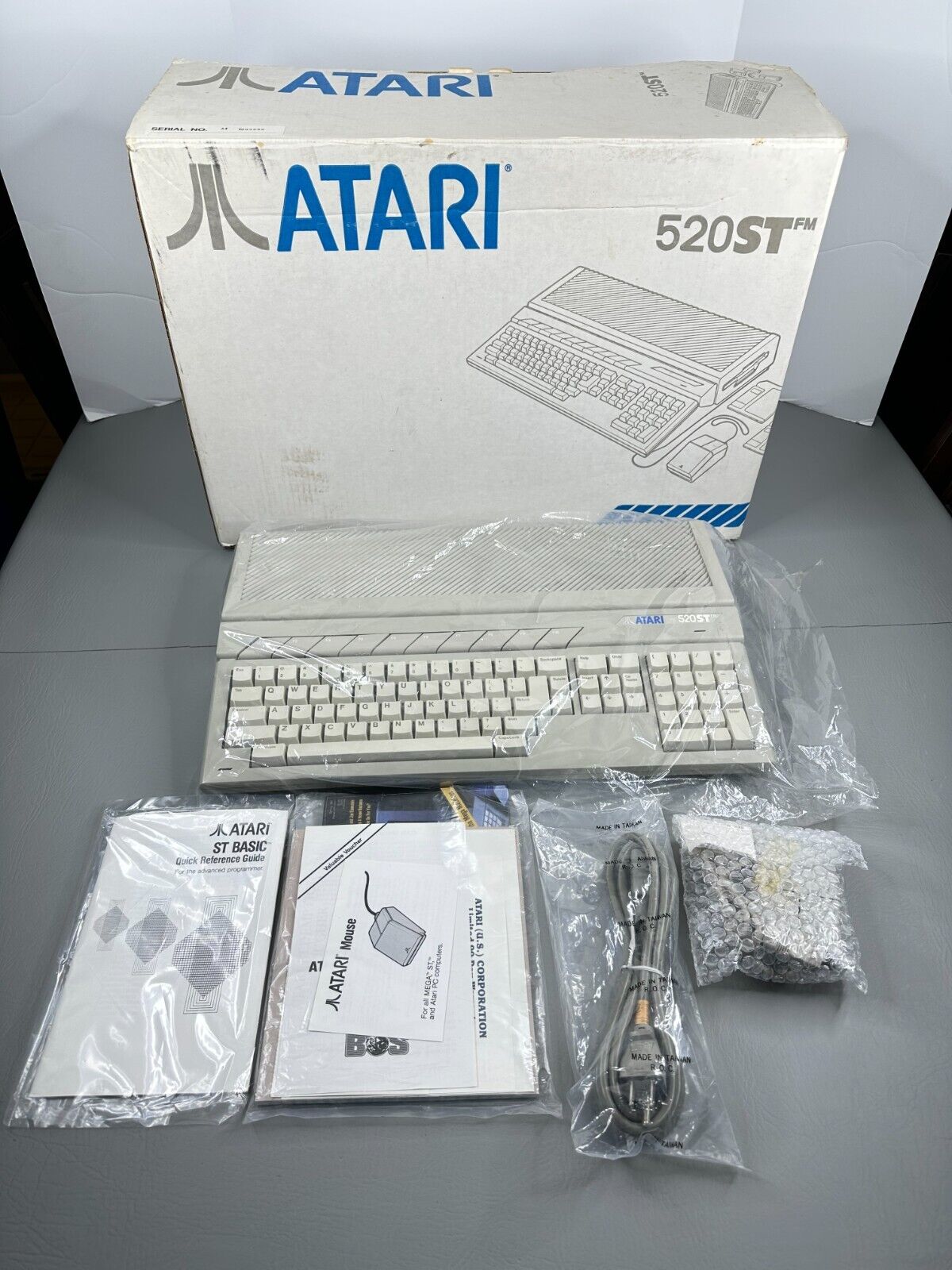 Atari 520ST Keyboard Computer Complete In Original Box 1986