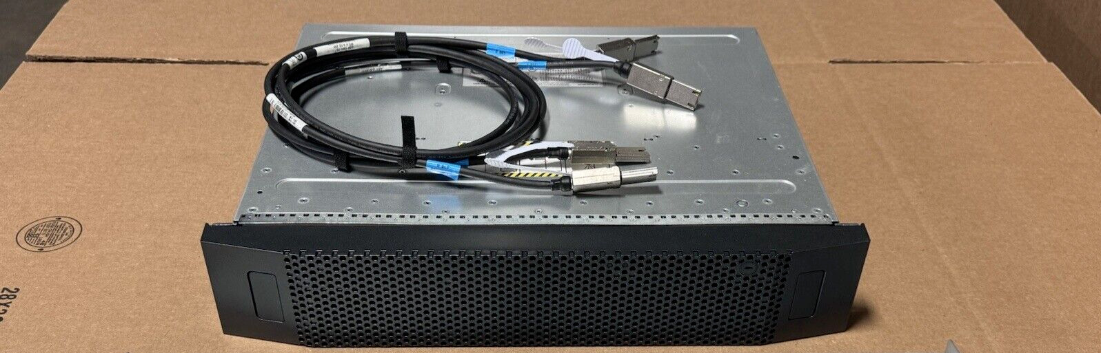 EMC 15TB 25x 2.5'' SAS 600gb 15k Server Hard Drives JBOD Chia With MiniSasCables