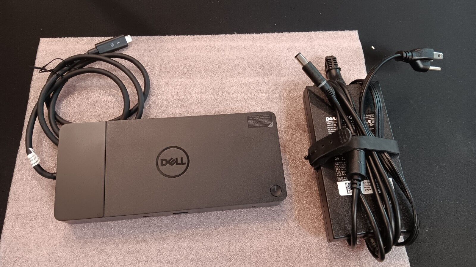 Dell WD19 K20A USB-C Docking Station K20A001 w/ 130W Adapter