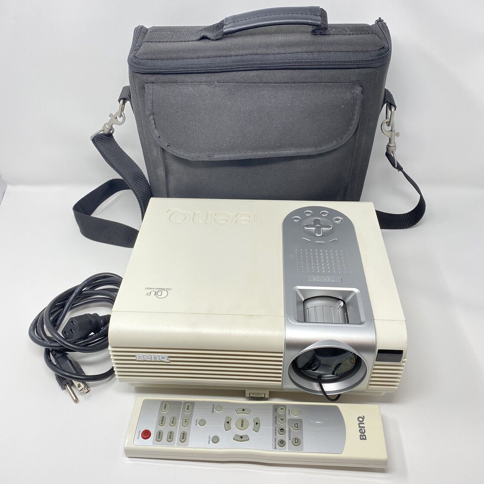 BenQ PE5120 Projector Home Theater Projector w/ Case,Remote TESTED $1299 VINTAGE