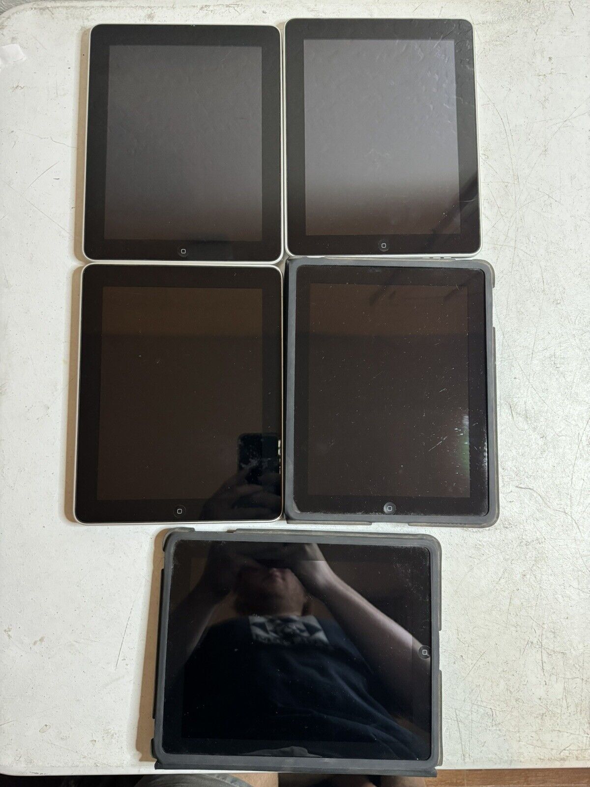 LOT OF 5 Apple iPad 1st Gen, 9.7in - Black