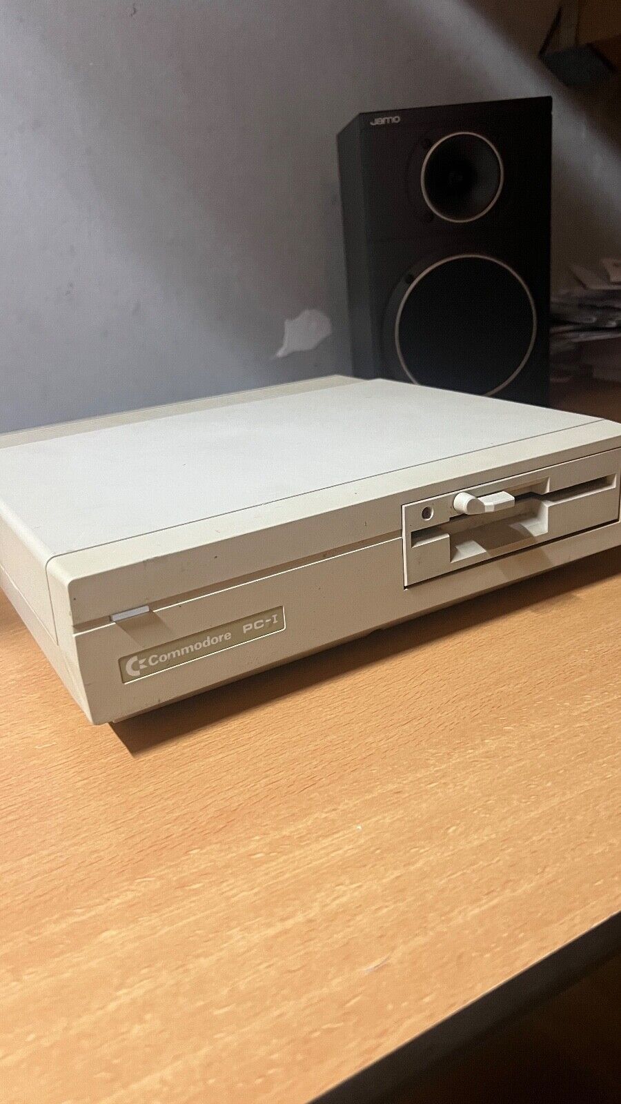Vintage COMMODORE PC1 (WORKING)