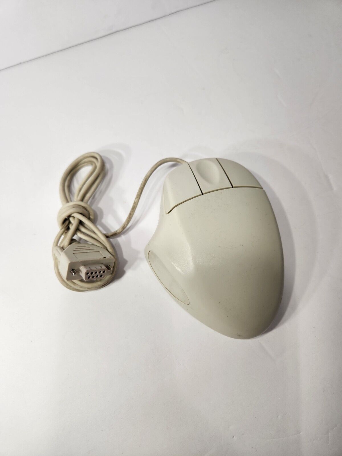Vintage COMP USA - White Ergo Mouse PC W/ Mouse Pad - 3 Button - 9-Pin