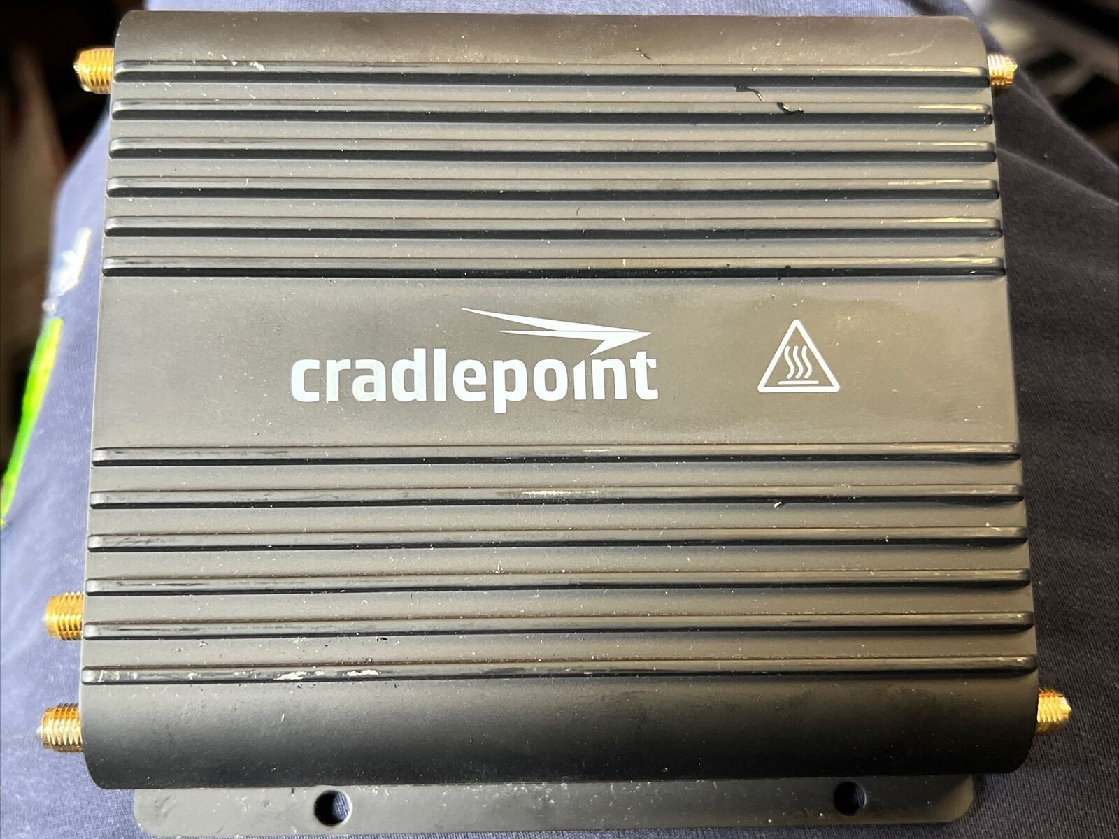 Cradlepoint IBR900-1200M-B Wireless Router LTE Wi-Fi