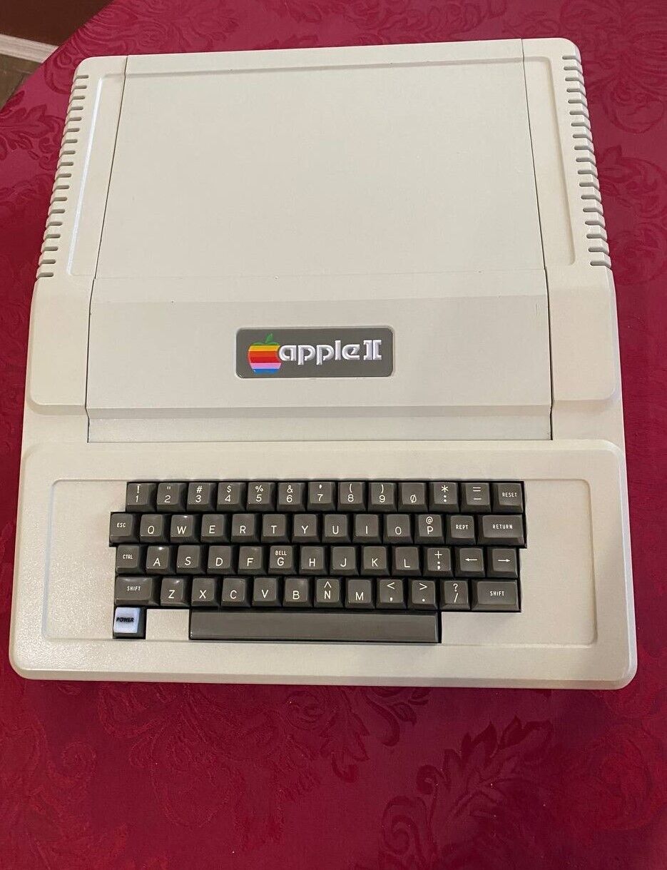 ✅ ⌘ Apple II Computer  A2S1-26439  Rev 04  Datanetics RPL Keyboard Integer ROMs
