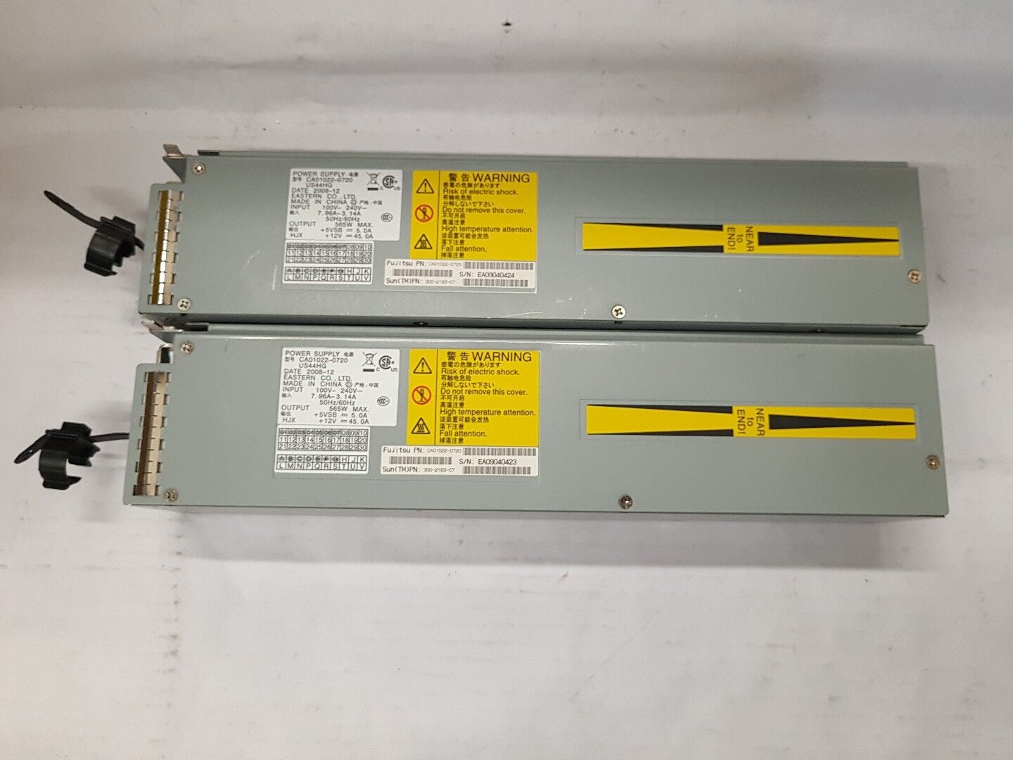 - lot of 2 Fujitsu CA01022-0720 300-2193 Power Supply 565W for SUN SPARC m3000