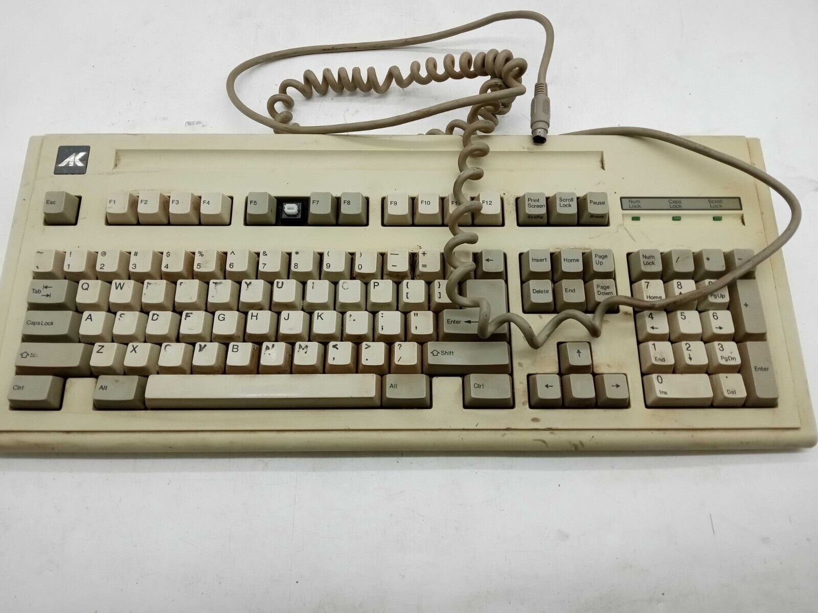 Akmly White Alps Keyboard Vintage KB-5201 (parts)