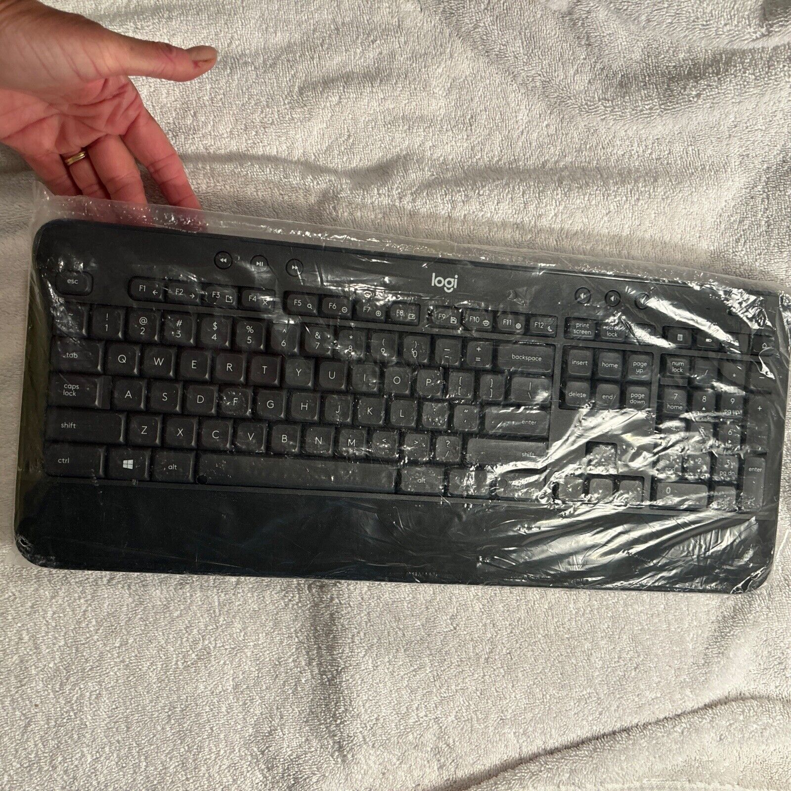 New Logitech MK 545 advanced keyboard  *KEYBOARD ONLY*