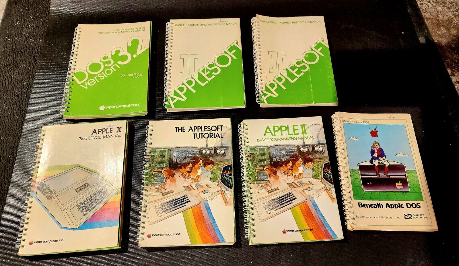 7 APPLE MACINTOSH MANUALS Great Reference Assortment Hard To Find 1978-1982 