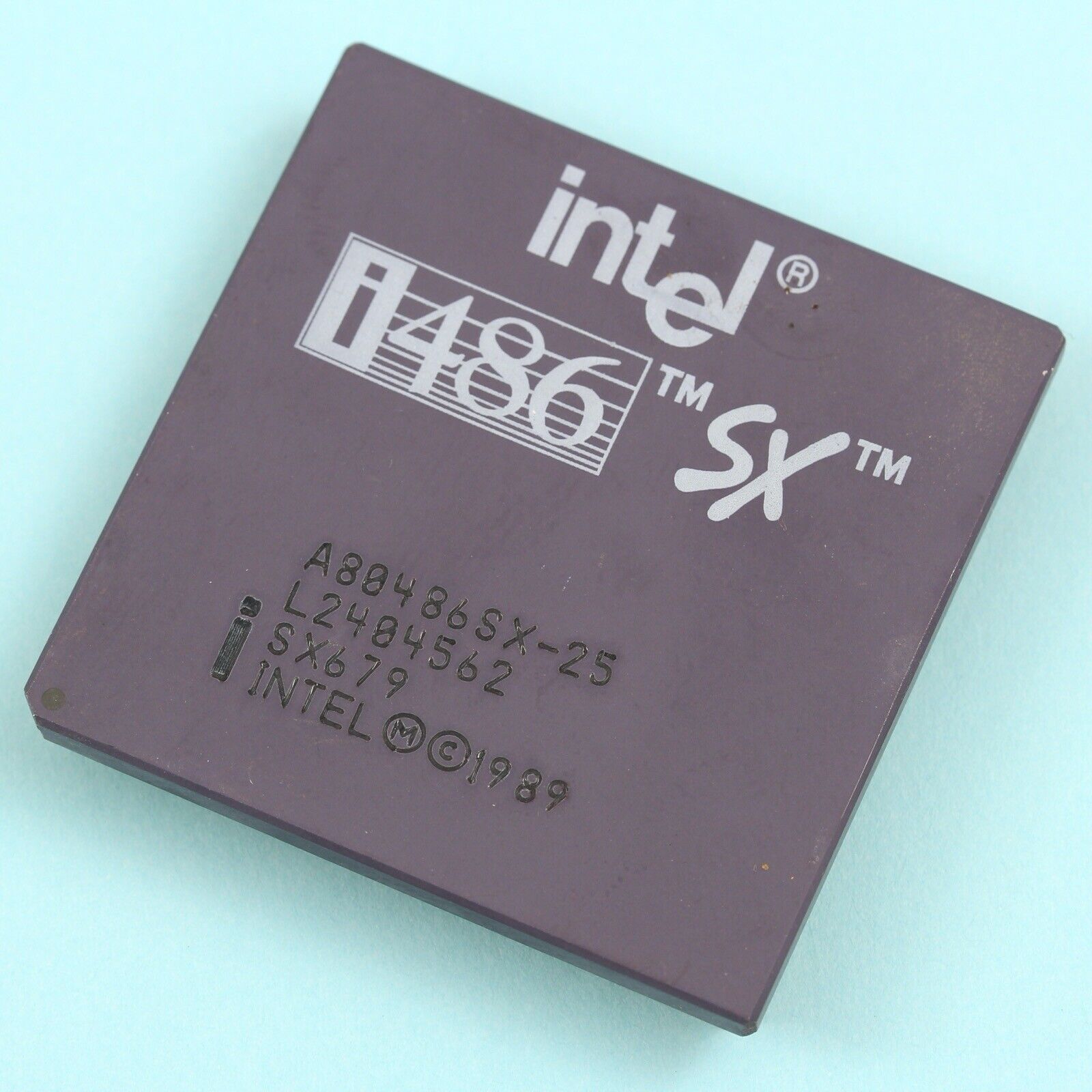 Intel 486 SX 25Mhz CPU Processor SX679 486SX-25 PGA 168 Socket 1-3 Ceramic Gold