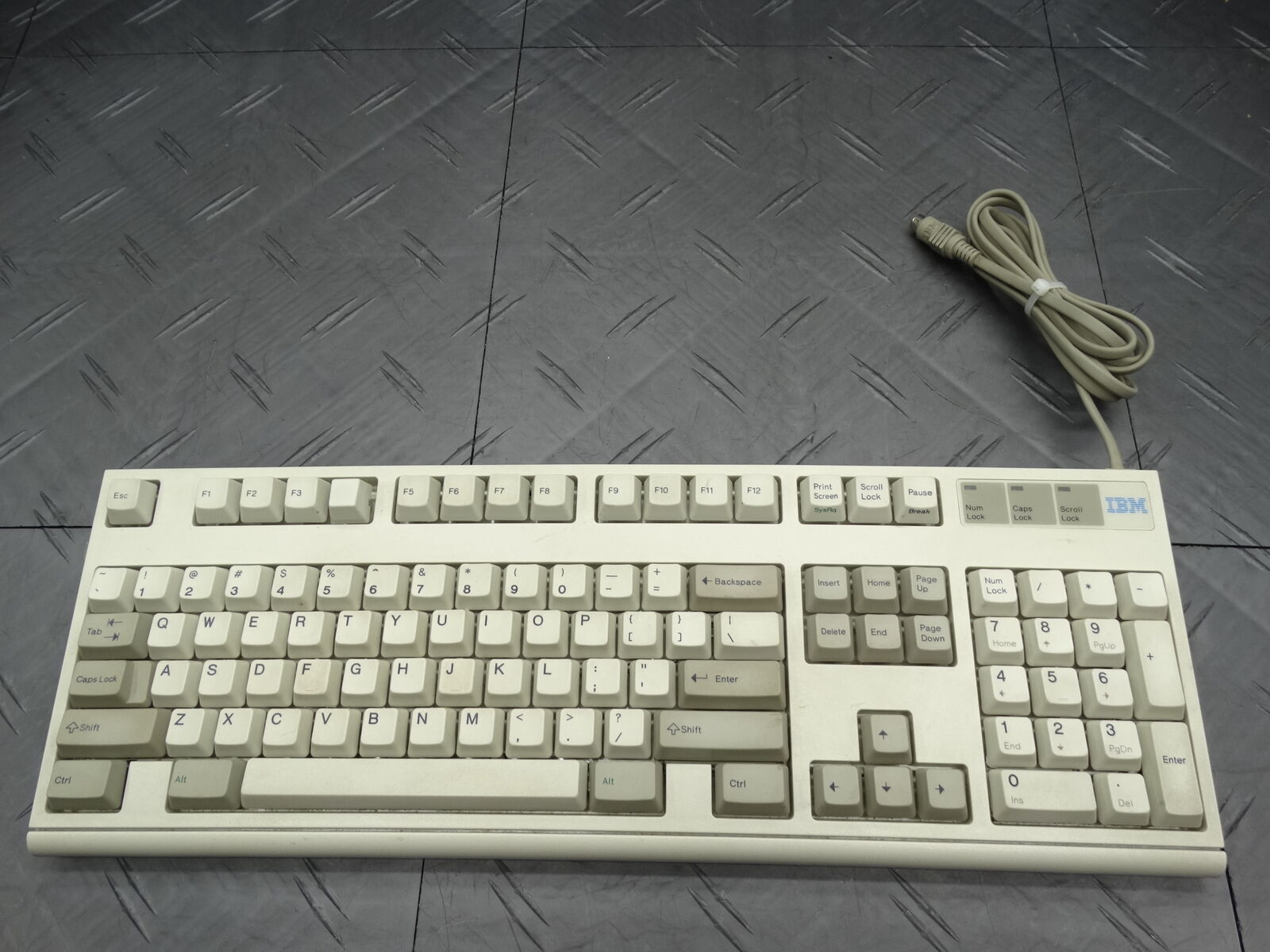IBM Model M2 1395300 Keyboard 1994 PS/2 Mechanical Keyboard Very Clean
