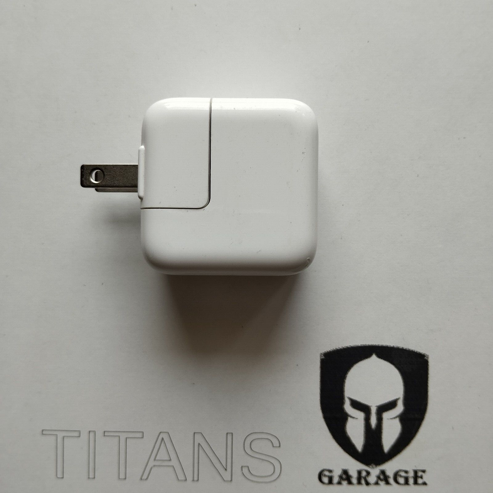 Genuine Apple 12W USB Mains Charger Plug A1401 for iPhone iPad iPod - USA Plug