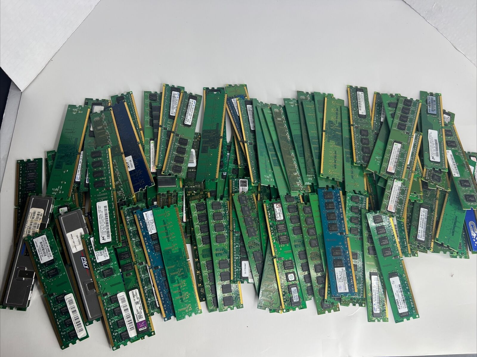 BULK LOT OF DDR RAM OVER 120+ 