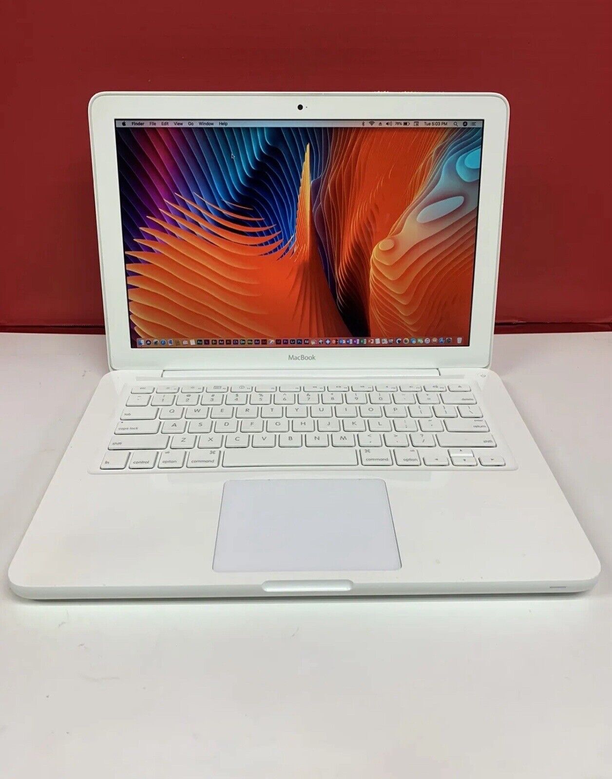 MacBook White Unibody 13.3” 2.6GHz core 2 Duo 8GB RAM 256GB SSD 
