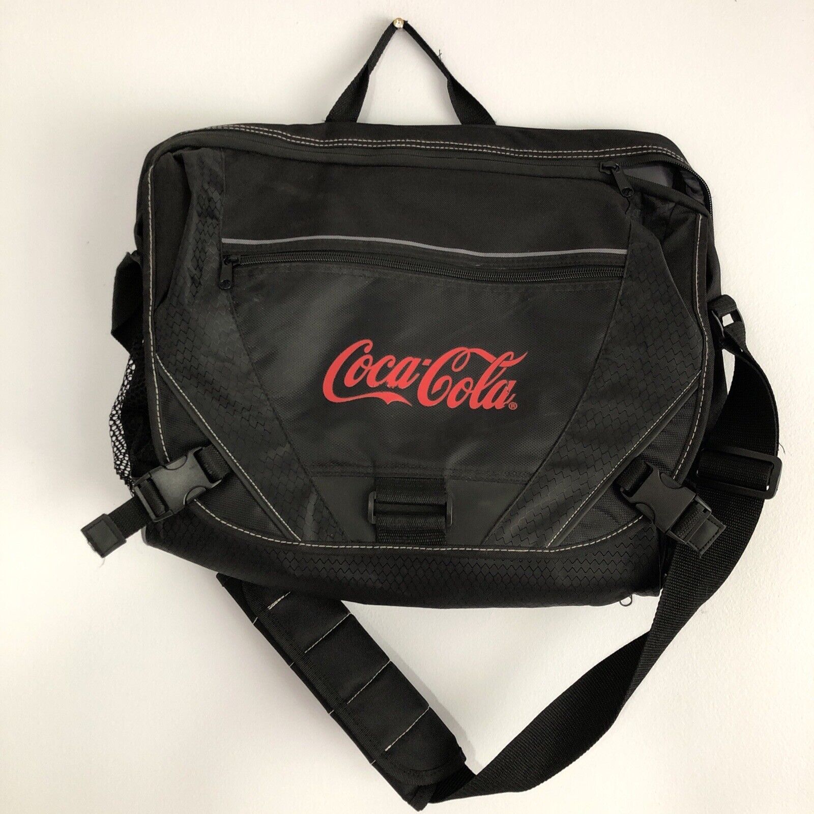 Coca-Cola Laptop Shoulder Bag Travel Case  Black Buckle 18IN Coke Vintage 