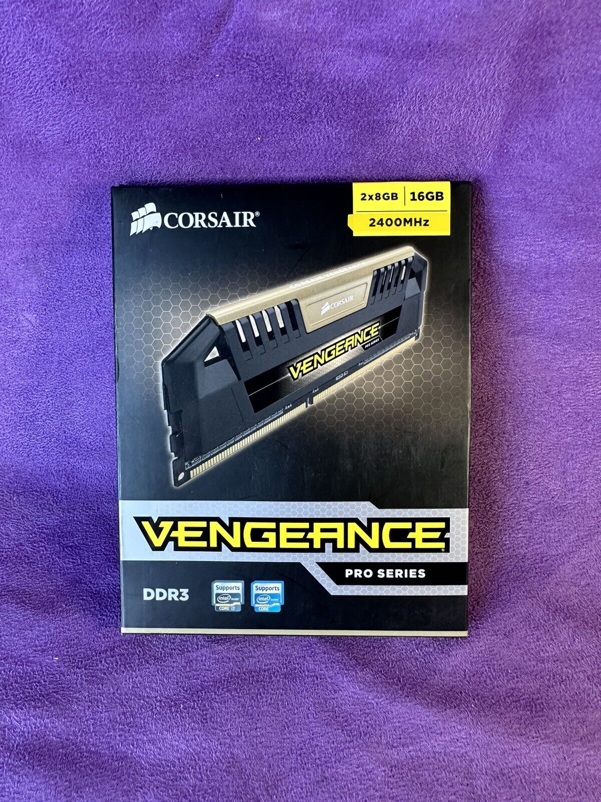 SEALED Corsair Vengeance Pro 16GB (2x8GB) 2400MHz DDR3 CMY16GX3M2A2400C11A