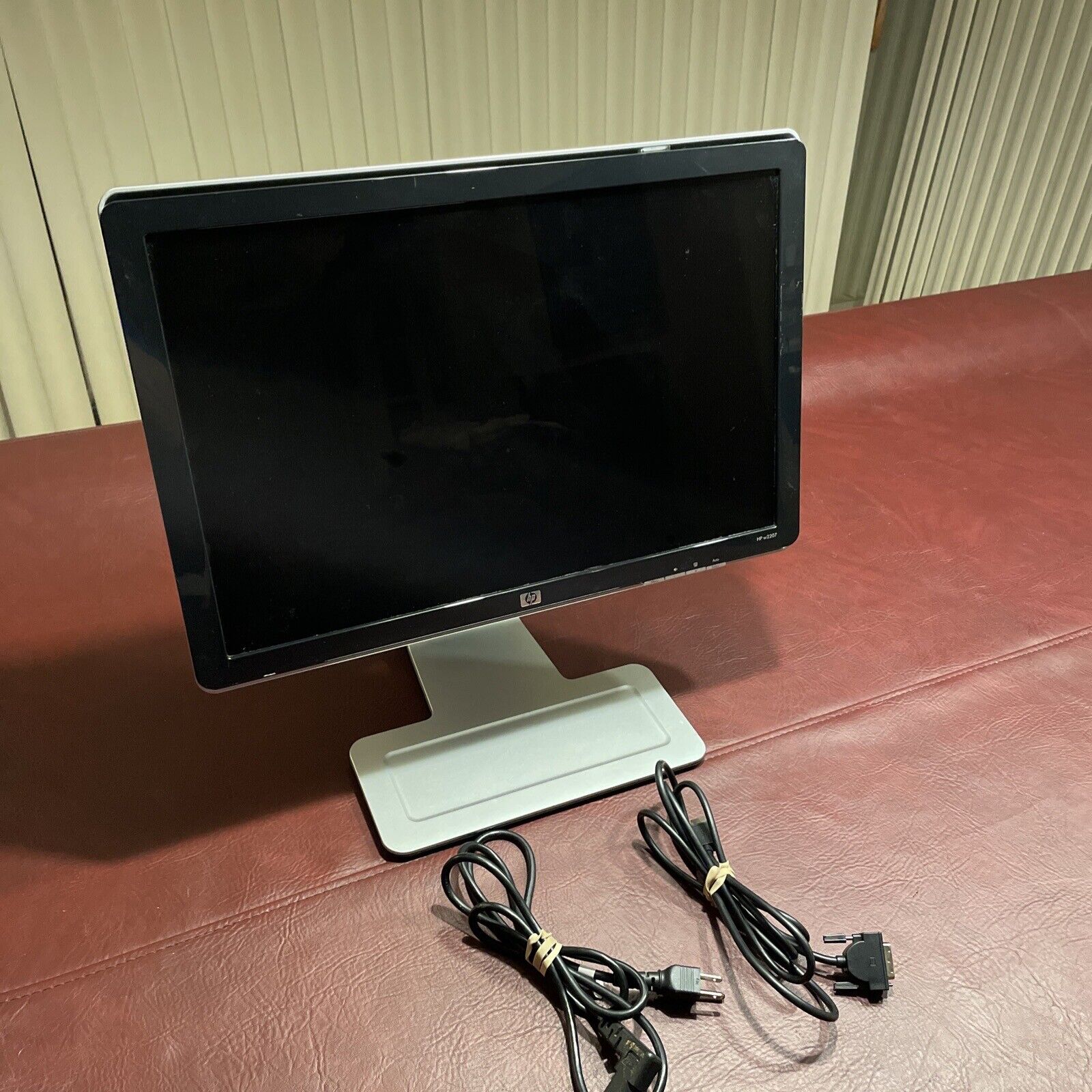 HP W2207 LCD Monitor