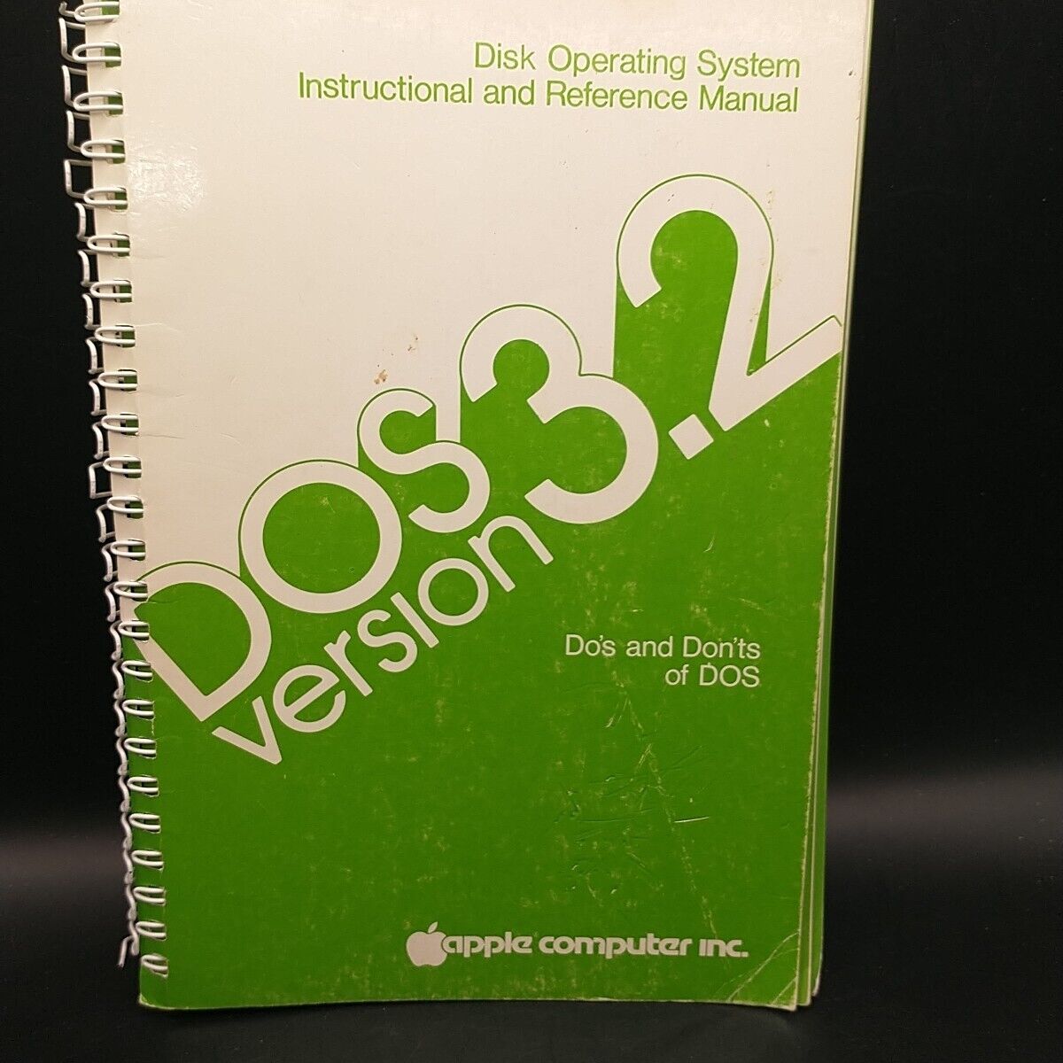 Apple Computer Inc. DOS 3.2 Version Instruction and Reference Manual 1979