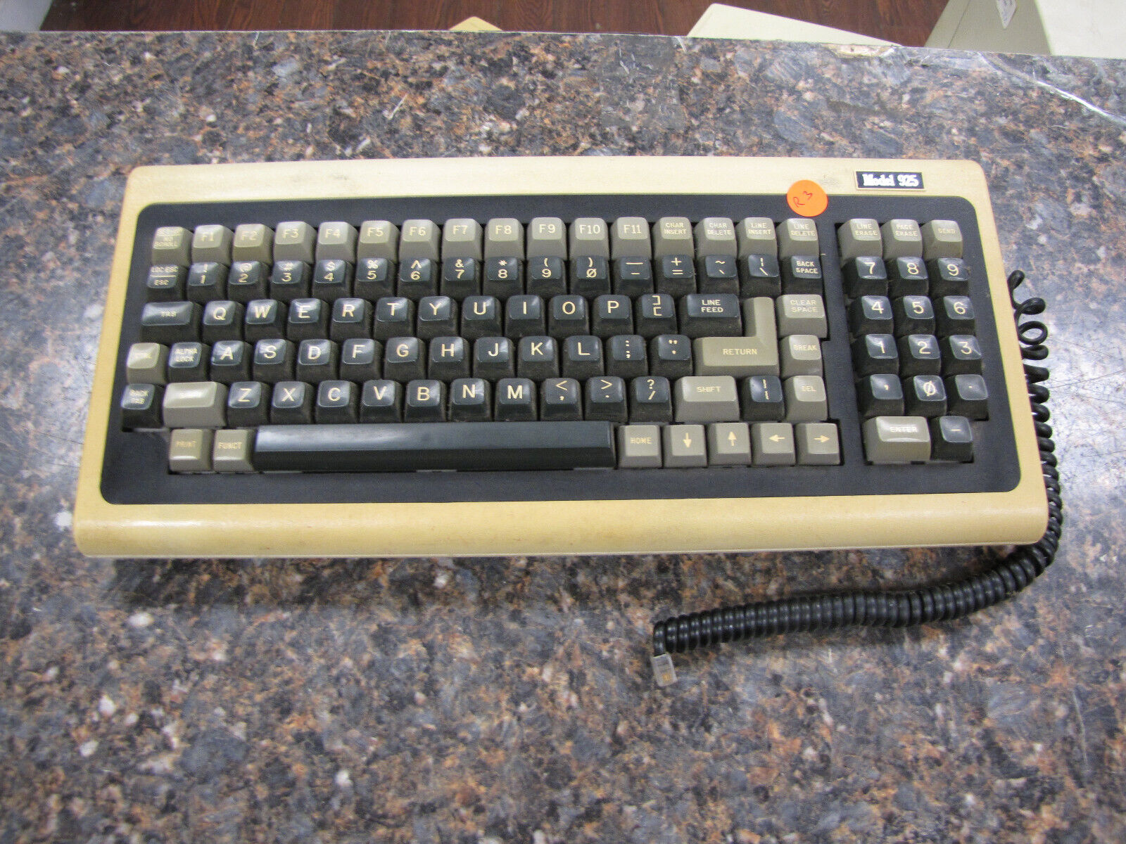 Rare Vintage TeleVideo Model 925 Computer terminal Keyboard with cable