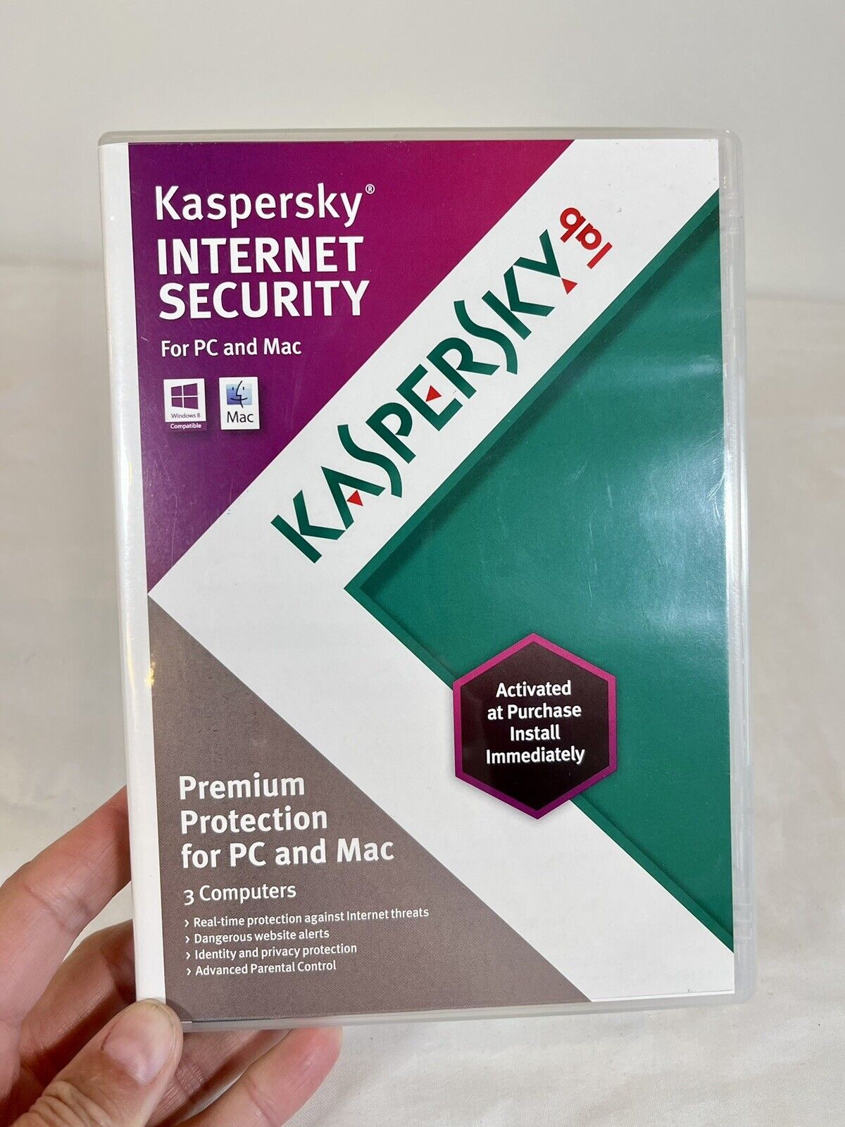 2013 Kaspersky Lab Internet Security Premium Edition for PC & MAC, 3 computers