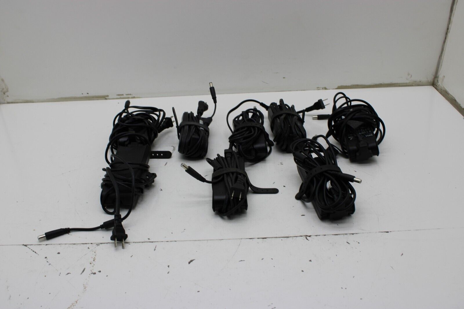 Lot of 8 Dell 90W AC Adapters Pa-10 Family La90PS0-00 NADP-90KB A & Similar