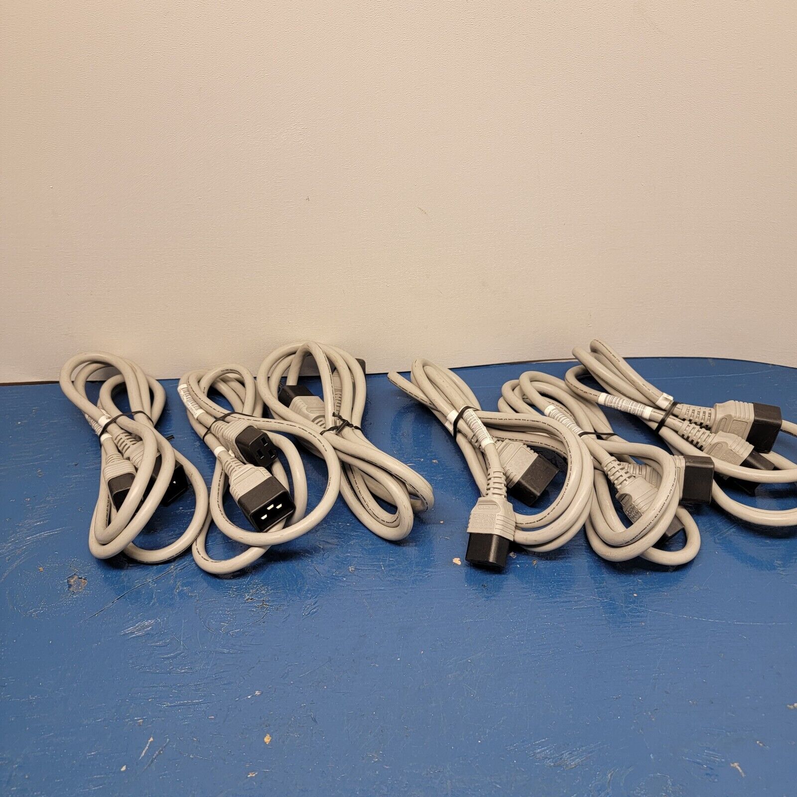 Lot of 6 HP 18a 125v C-19 to C-20 6Ft Grey Power Cord 242867-005