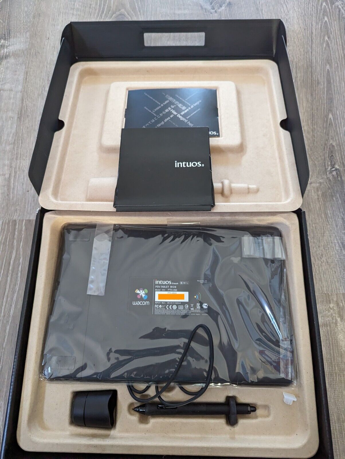 Wacom Intuos 5 Touch Pen Tablet (PTH450) - Black / Small - Open Box