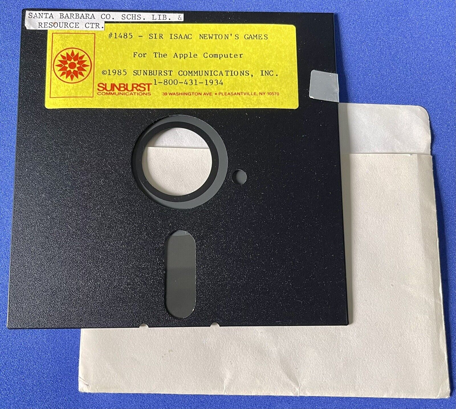 Apple II 1985 Sir Isaac Newton's Games Floppy Disk 5.25 Rare Sunburst #1485