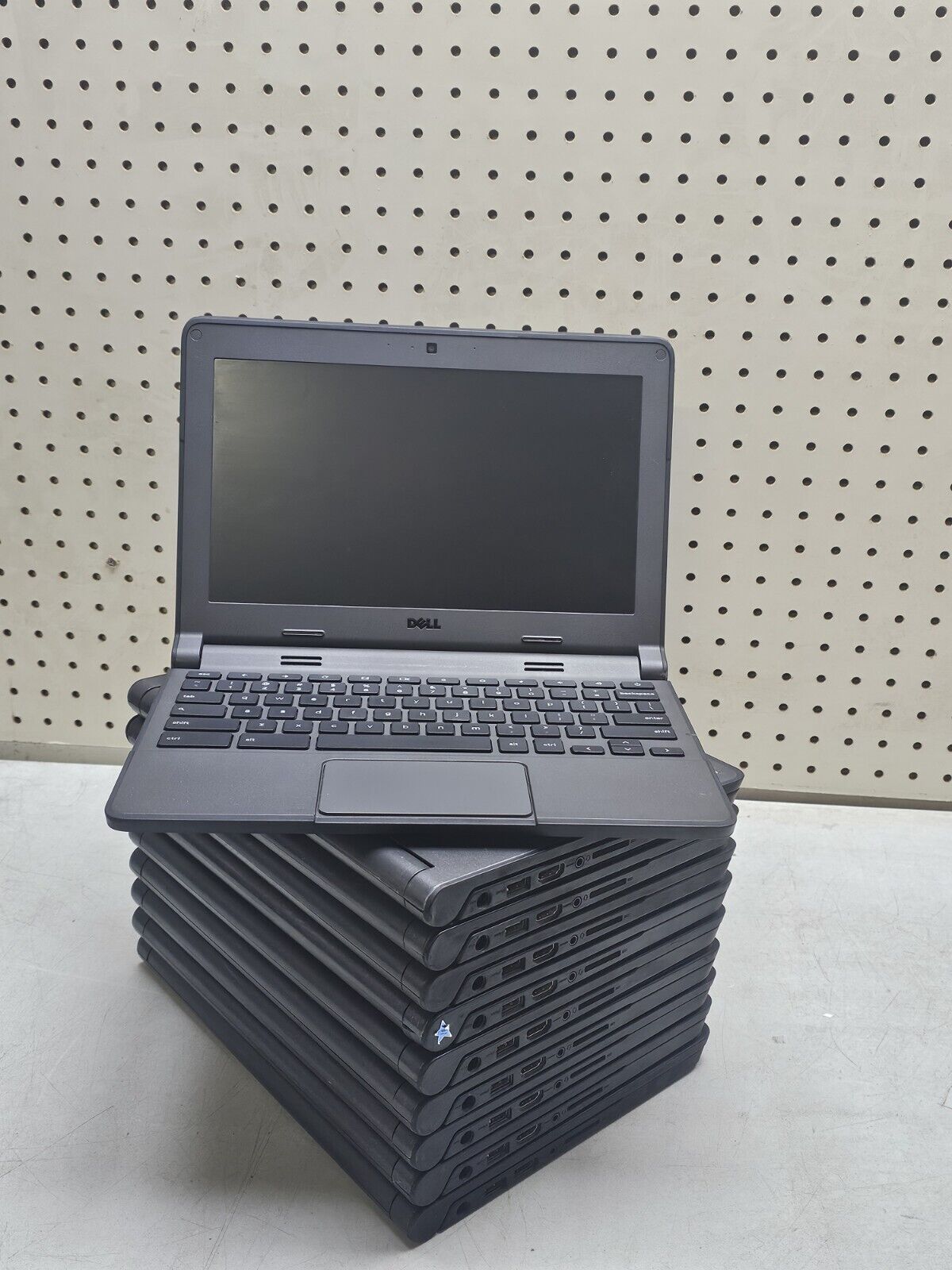 Lot of Ten (10) Dell Chromebook 11 P22T Laptop - Intel Celeron N2840 - READ