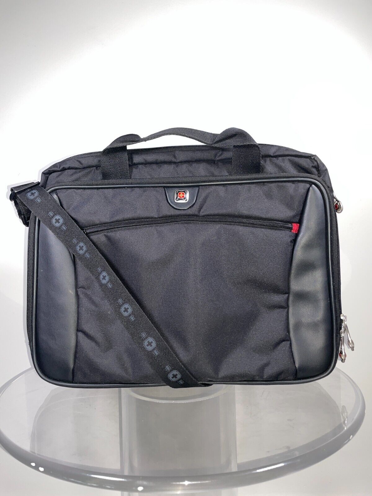 Swiss Gear Black Messenger Bag Laptop Shoulder Strap Plus Handles 3 Compartments