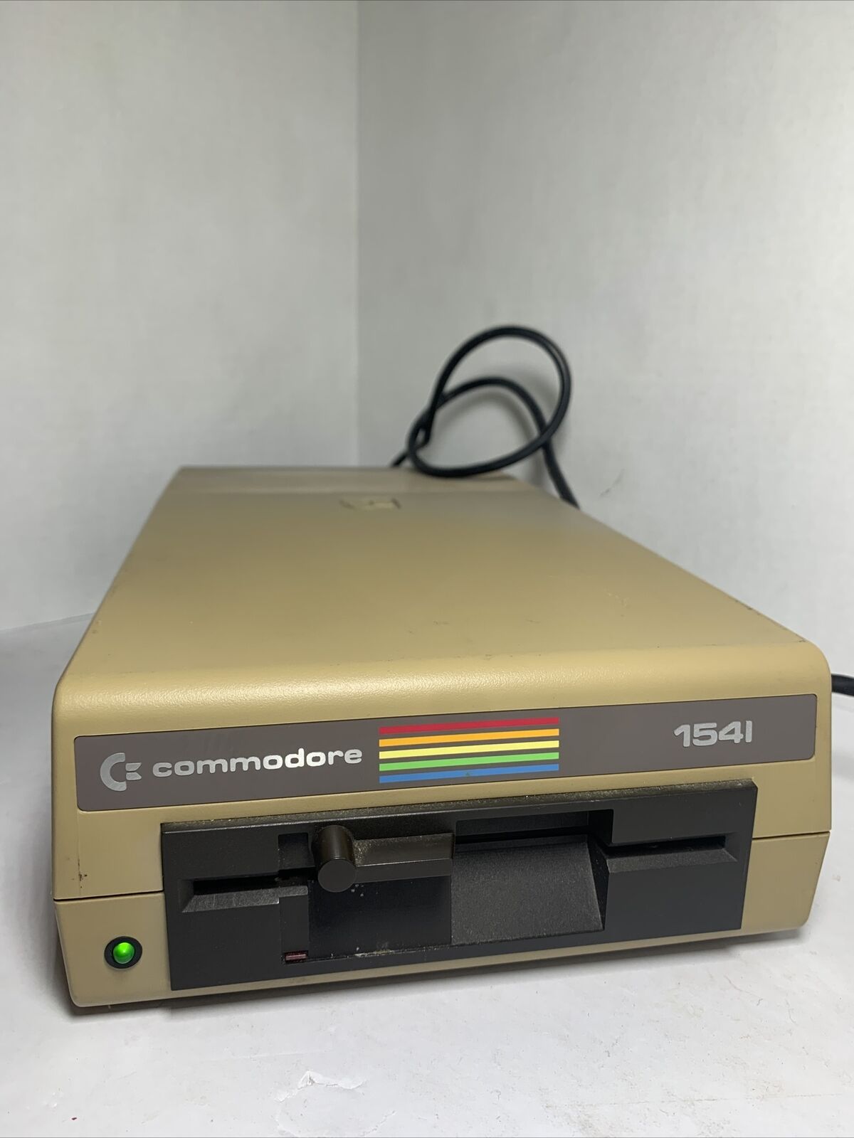Vintage Commodore 64 Floppy Disk Drive Model 1541 TURNS ON UNTESTED