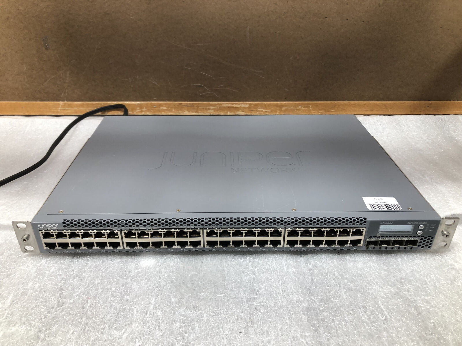 Juniper Networks EX3300-48T 48-Port Gigabit Ethernet Switch 4x SFP+ TESTED