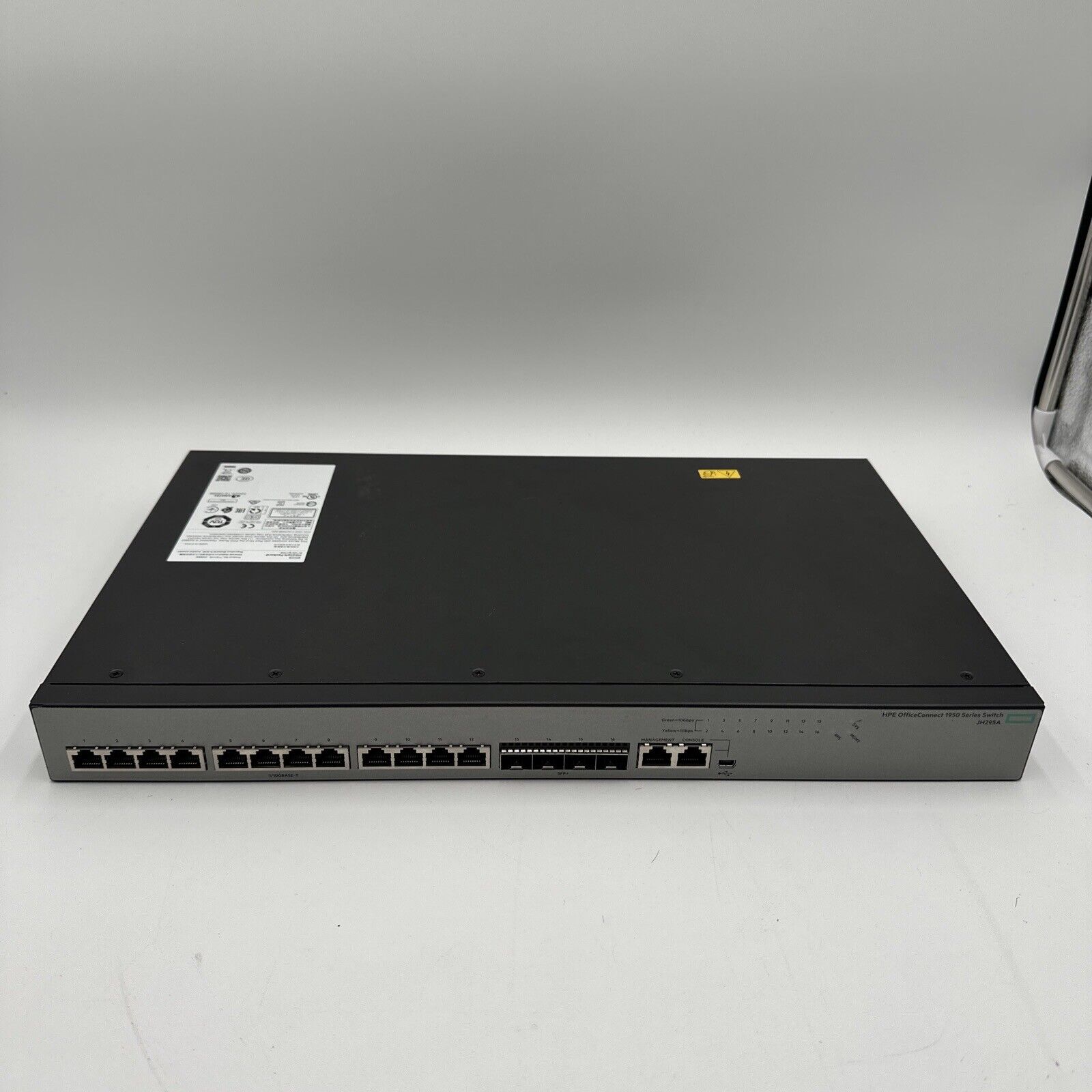 JH295A HP OfficeConnect 1950 12XGT 4SFP+ Switch JH295-61001