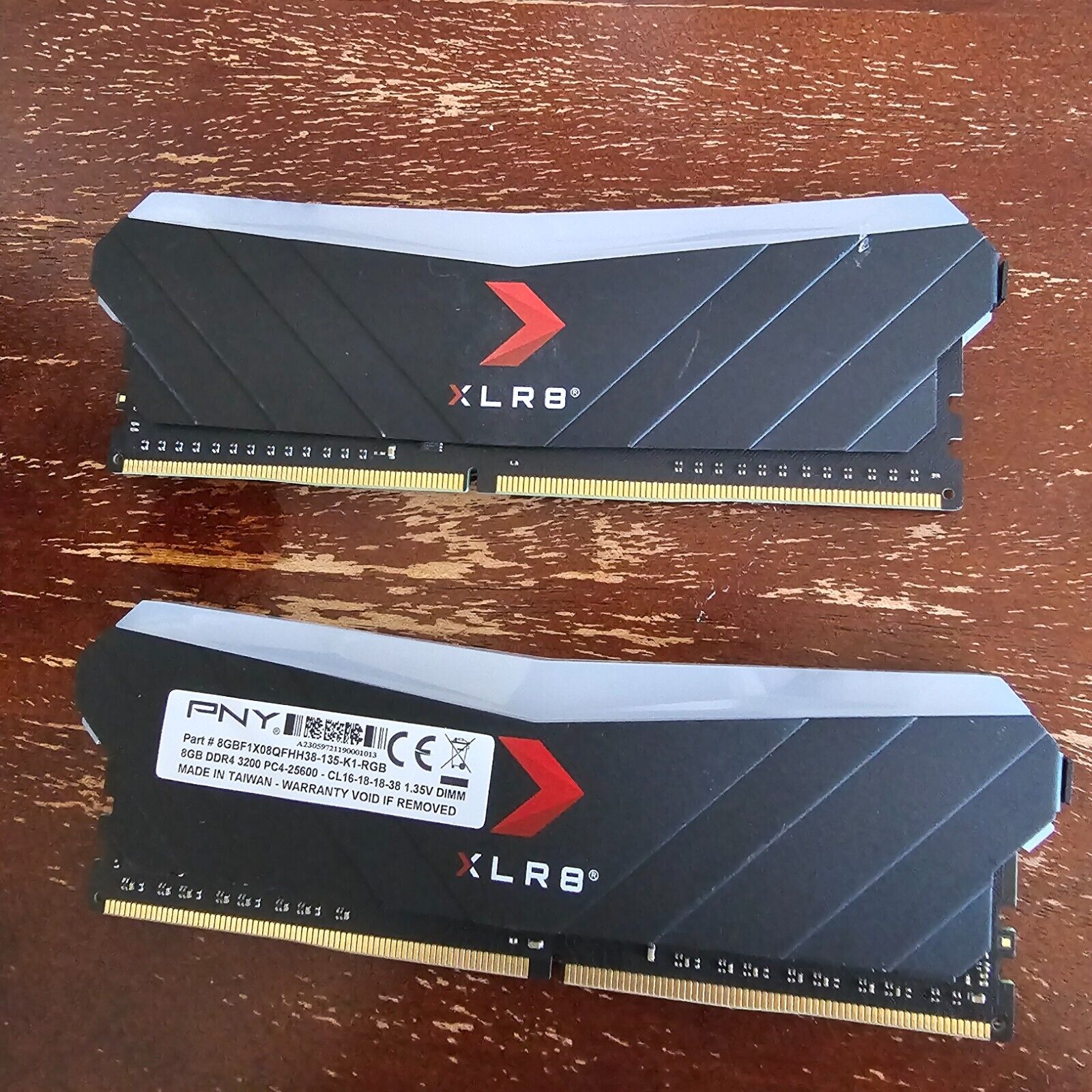 PNY XLR8 16GB (2 x 8GB) DDR4 SDRAM Memory Kit (MD16GK2D4320016XRGB)