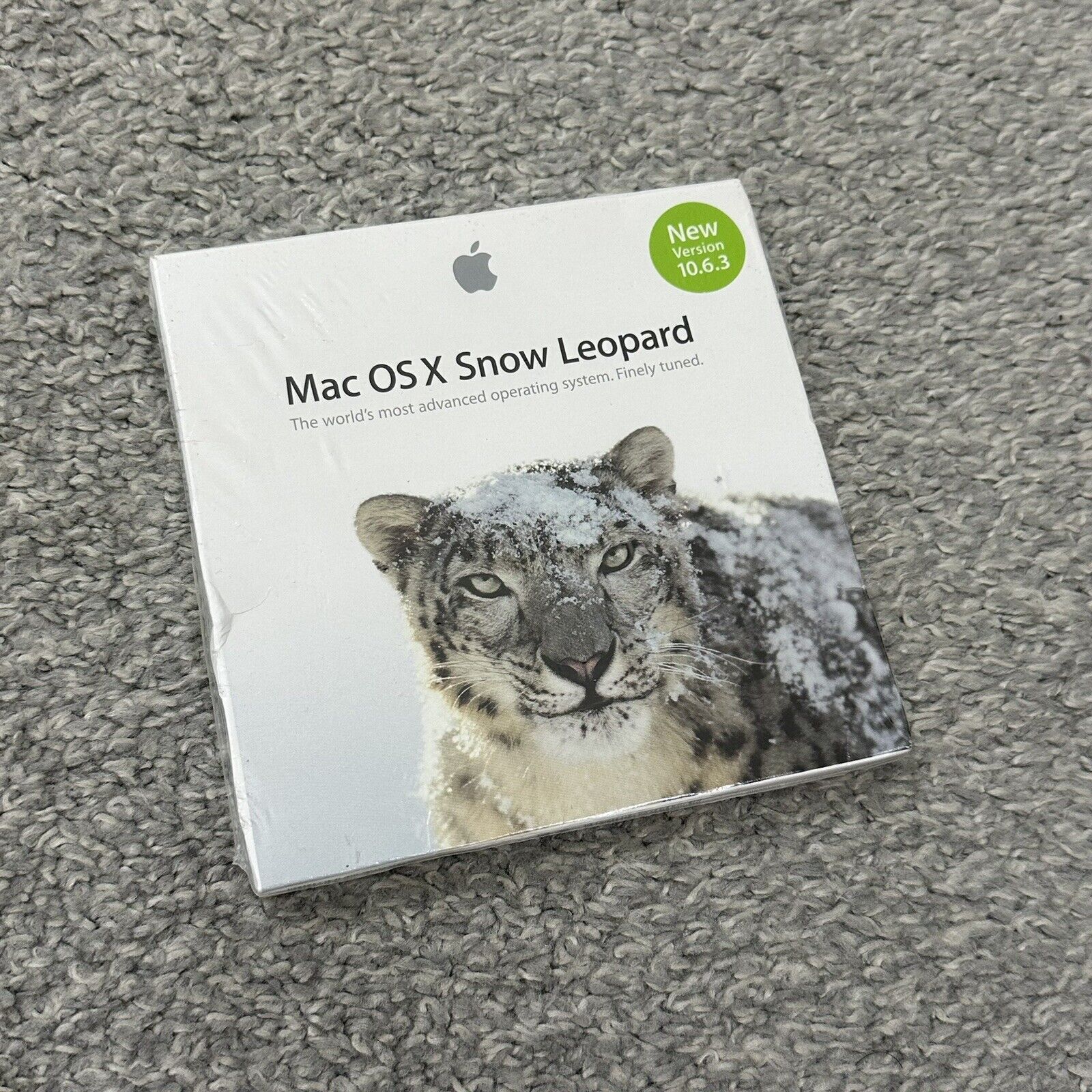 Apple Mac OS X Snow Leopard 10.6.3 Retail MC573Z/A (FACTORY SEALED)