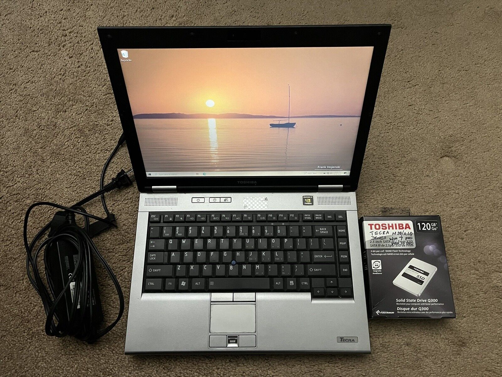 Toshiba TECRA M10 Laptop 14.1'' Core 2 DUO 2.53GHZ P8700