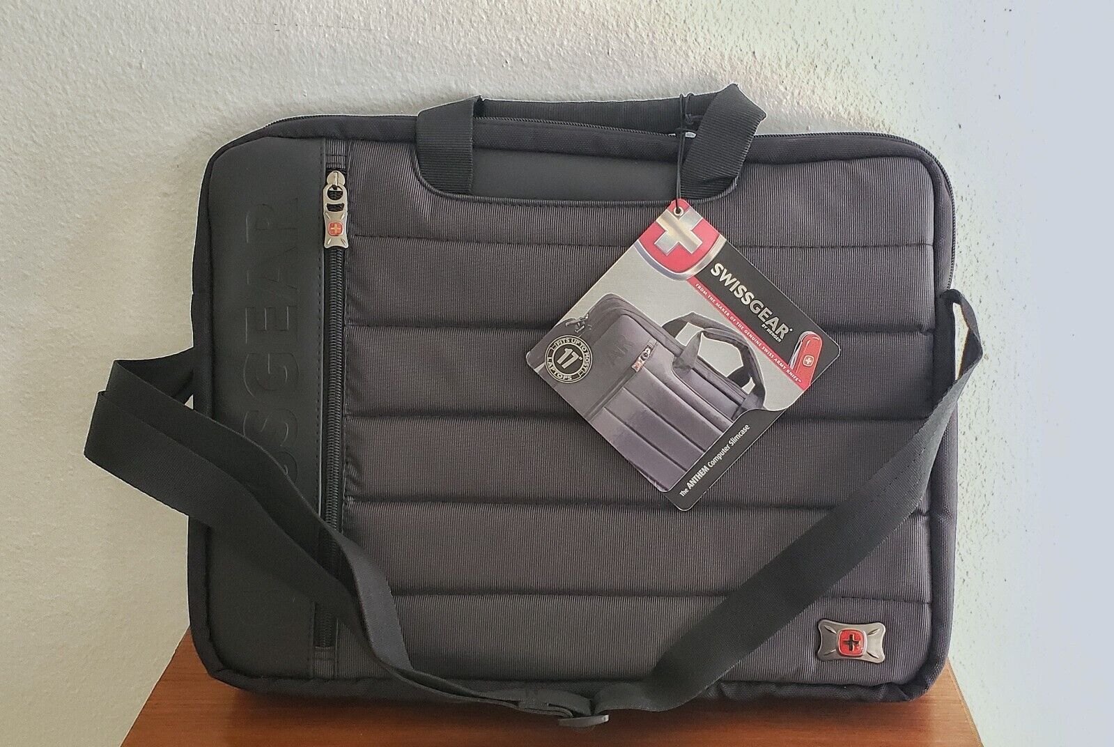 Swiss Gear Army Messenger Laptop Bag 17in Branded With \