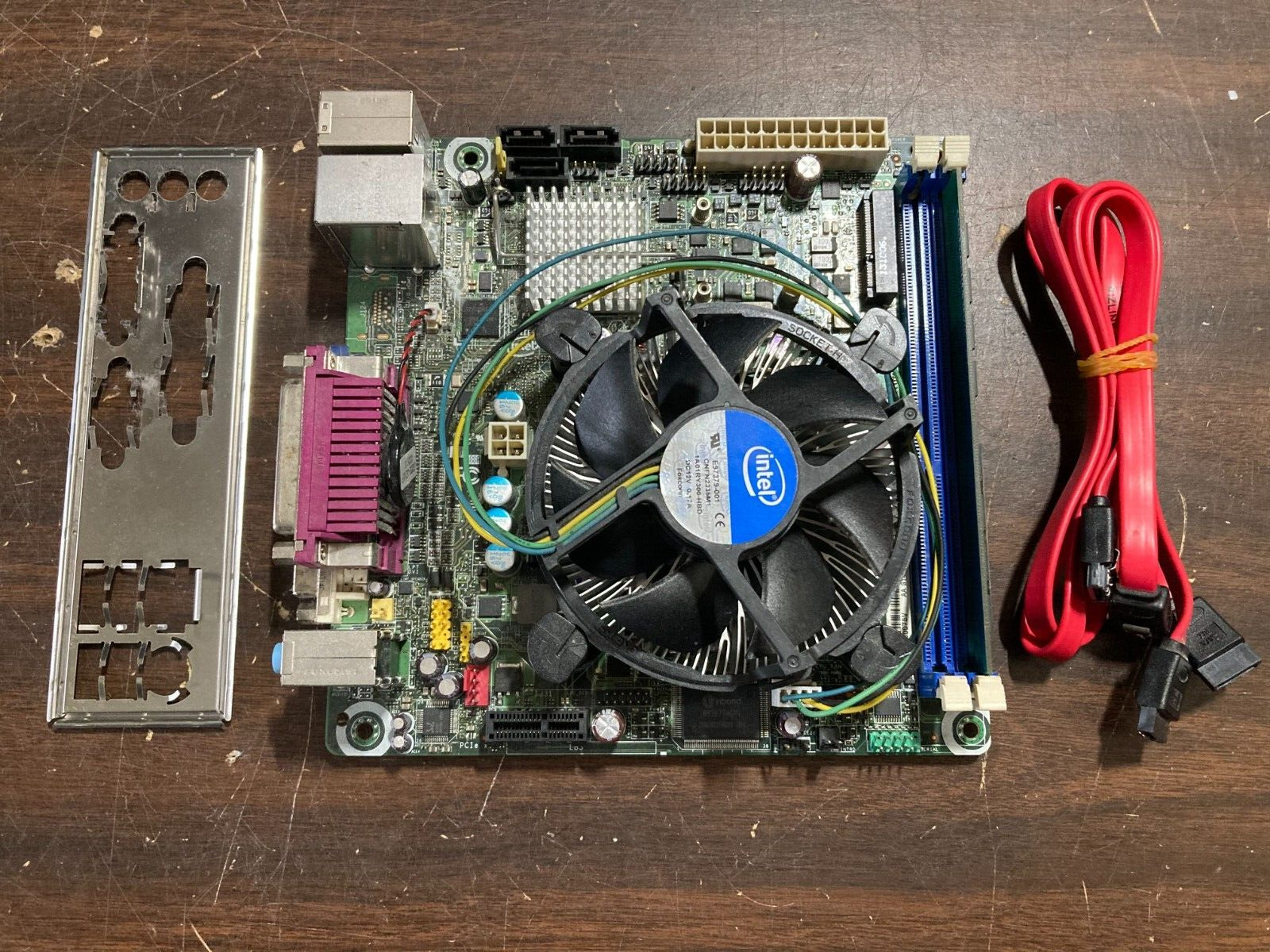 Intel Desktop Board DH61DL w/Pentium G2020, 4GB RAM, 2x SATA Cable & IO Sheild
