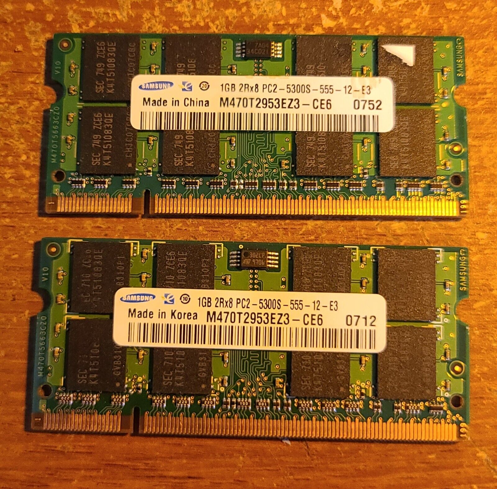 Samsung 2gb DDR2 Laptop Memory Kit 2 x 1GB PC2-5300S M470T2953EZ3-CE6