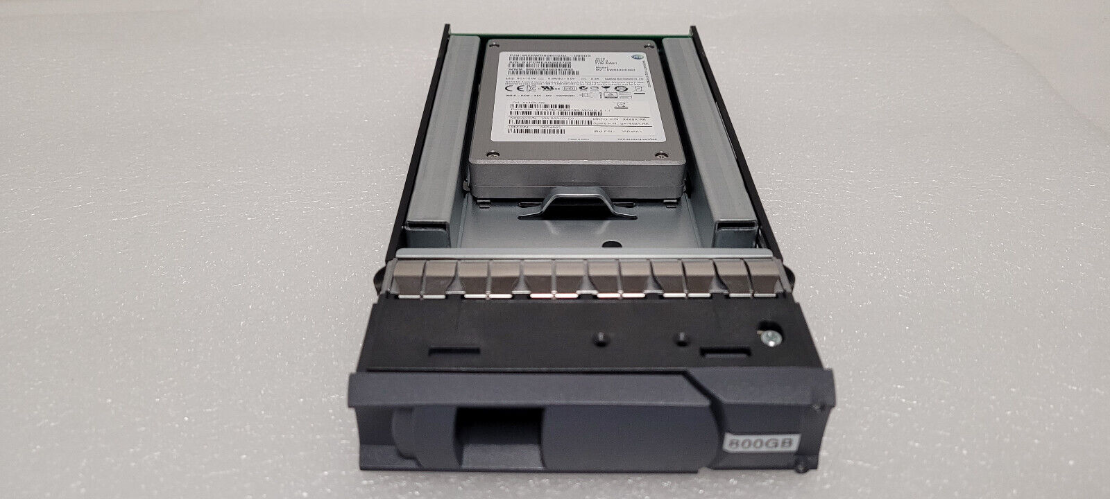 NetApp X449A-R6 800GB SSD Hard Drive for DS4243 DS4246 Shelf