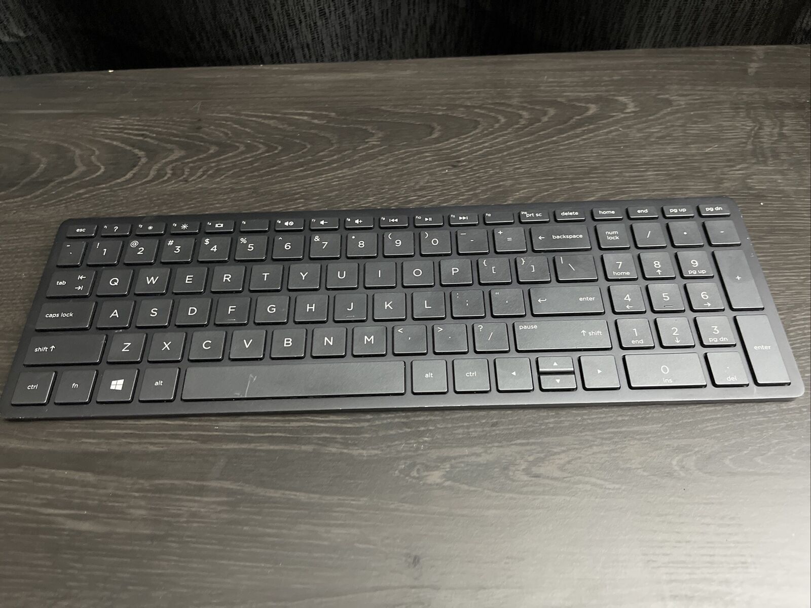 HP Wireless Keyboard Envy 4356A-AH0G Slim Keyboard - NO DONGLE