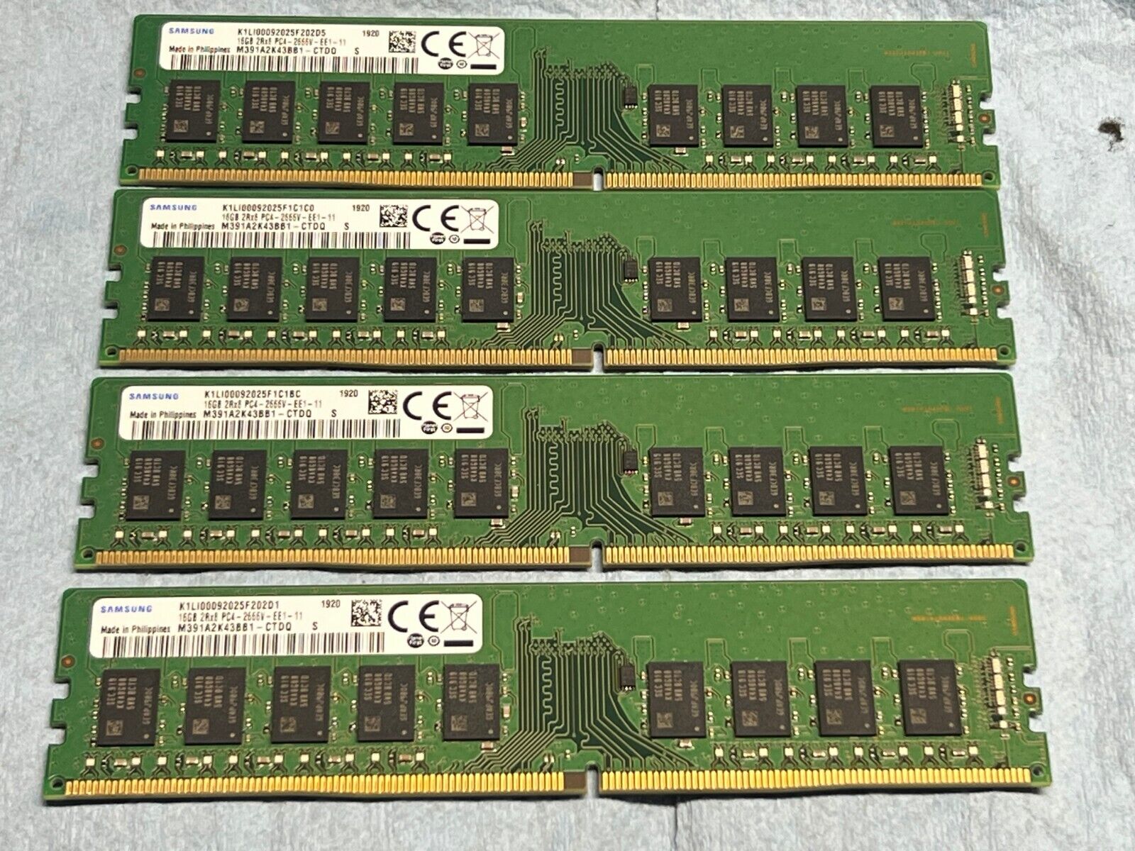 SAMSUNG 64GB (4x16GB) 2Rx8 PC4 2666V-E DDR4 UDIMM ECC Unbuffered Server